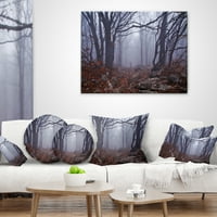Designart Sonbaharda Karanlık Sisli Orman - Manzara Fotoğrafçılığı Atmak Yastık - 18x18