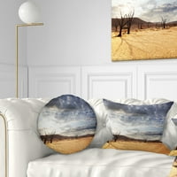 Designart Namib Çölü Bulutlu Gökyüzü Altında - Manzara Baskılı Kırlent - 12x20