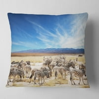 Designart Mavi Gökyüzünün Altında Zebra Sürüsü - Afrika Kırlent - 16x16